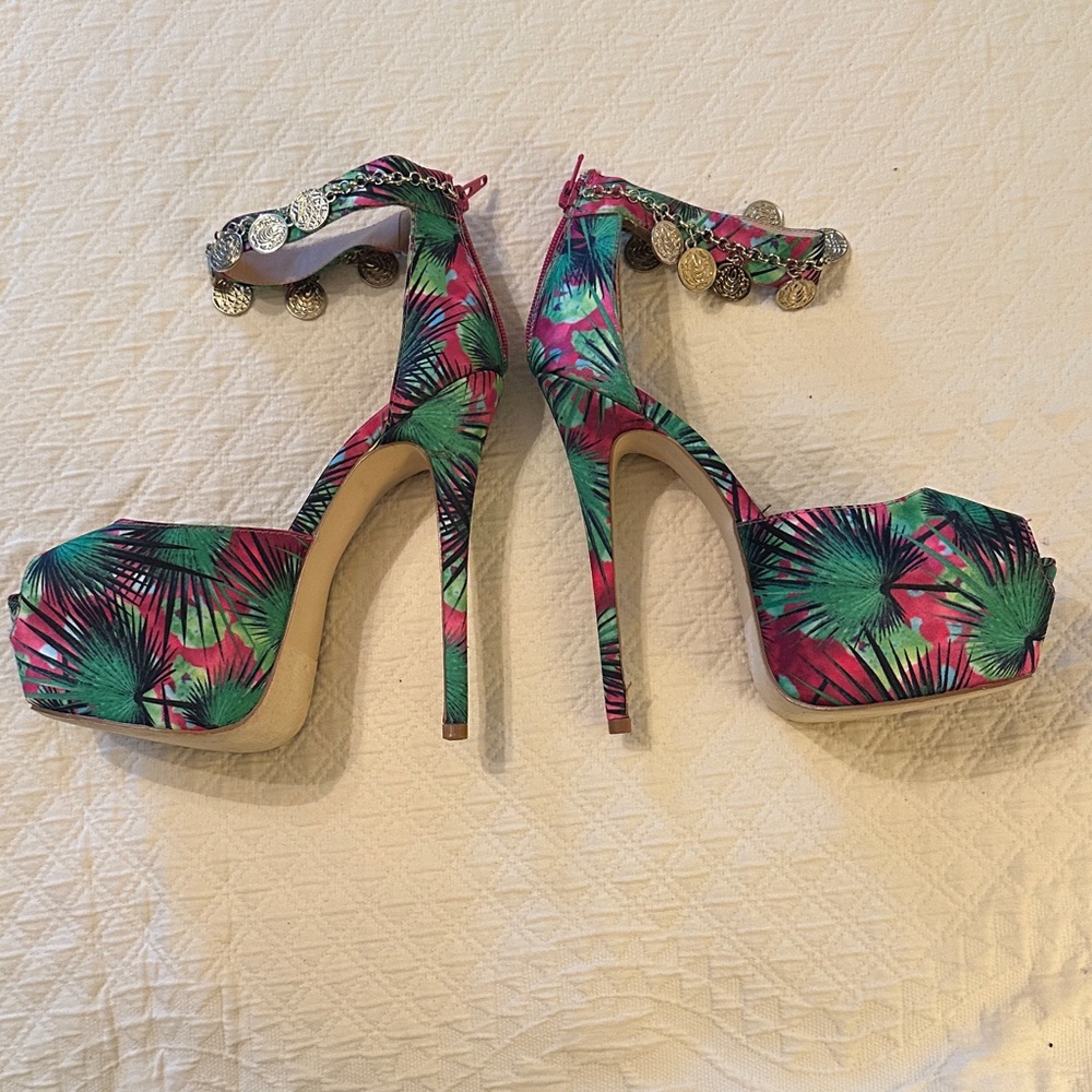 Scene Weaver Pink and Green Tropical Heels